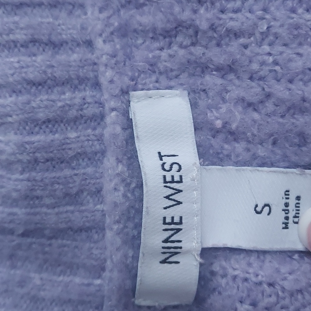 Sweater - Picture 3 of 4